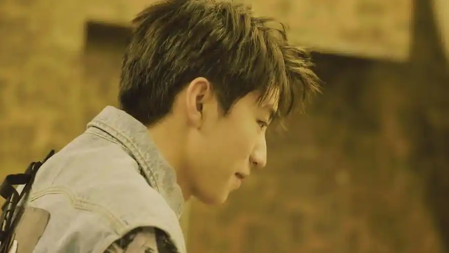 王俊凯《十九岁的时差》—永不结束的夏日 - 堆糖,美图壁纸兴趣社区