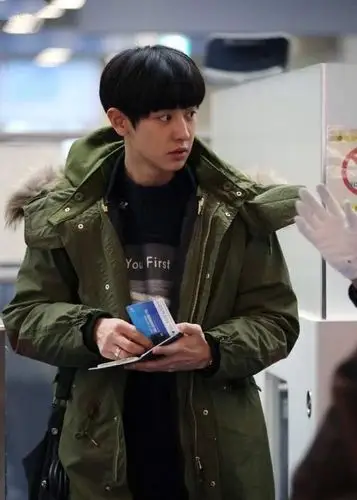 路人镜头下的朴灿烈,离开了美颜与精修,网友:我被圈粉了!