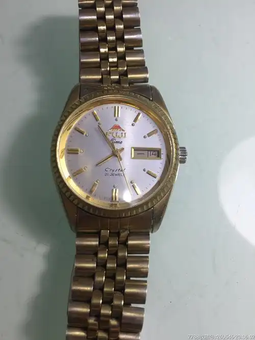 日本富士山自动机械表