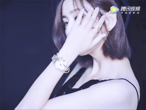 佟丽娅# 真的美色动人,真的超级超级超级美的!