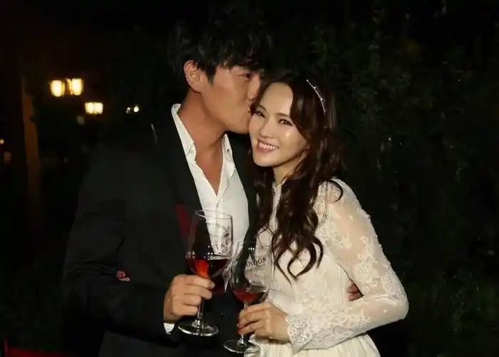 伊能静发文「把泪含在眼眶里」,网友表示无法找到伊能静和秦昊账号互