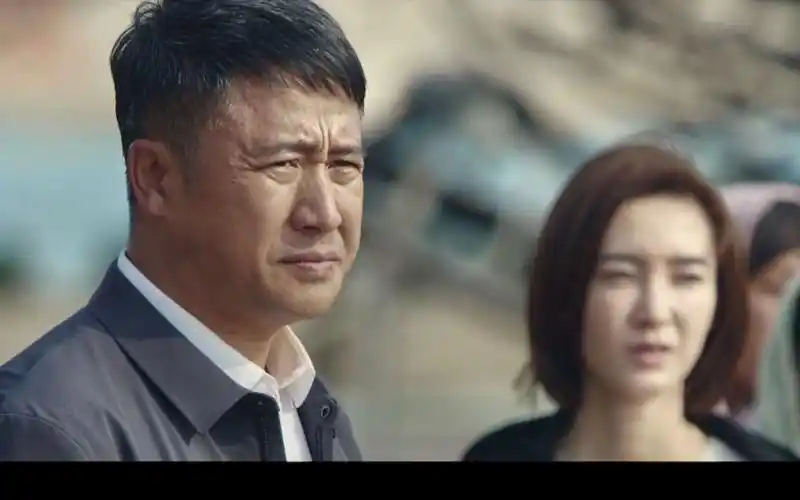 经山历海:美女镇长刚上任,村里发生冷库爆炸事件,镇长支书准备瞒报