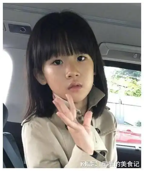 赵薇"女儿"因长得太好看,被全网禁止整容,如今16岁变化太大