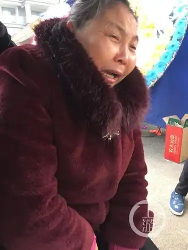 此时,王某欣的家人们已经陷入绝望.