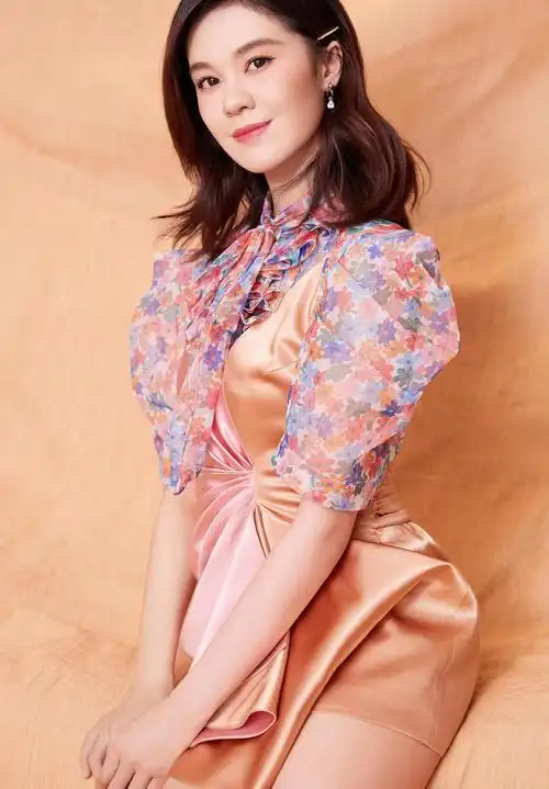 女神郁可唯:第5072期气质潮流美图欣赏_高清图集_新浪网