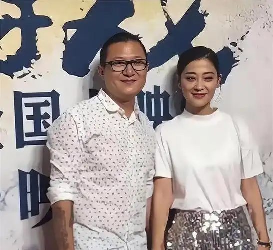 梅婷照顾6年,李小冉两度流产,55岁娶年轻15岁妻子享幸福生活