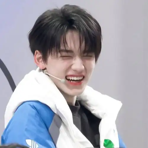 宋亚轩头像分享