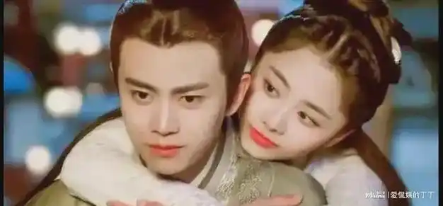 谭松韵与任嘉伦互动如何巧妙把握分寸展现双重魅力