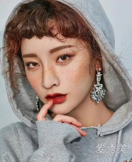 刘海烫卷发型图片 这样弄真的还挺潮!