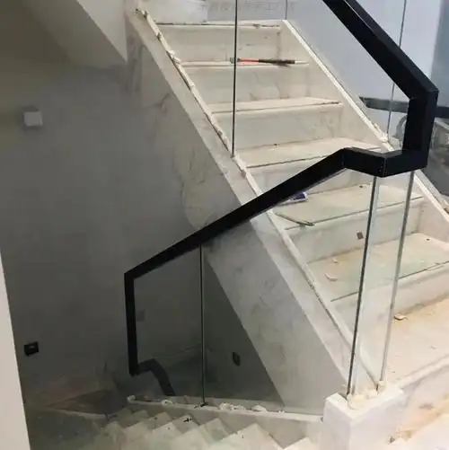 楼梯扶手玻璃护栏家用预埋地槽阳台无框现代简约楼梯扶手