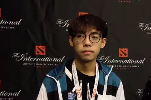 【dota2】视频:ti7专访lgd.maybe:水友奶了我们大半年,没压力!