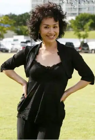 朴海美将在12月25日首尔举行首场个人演唱会《my love, my life》