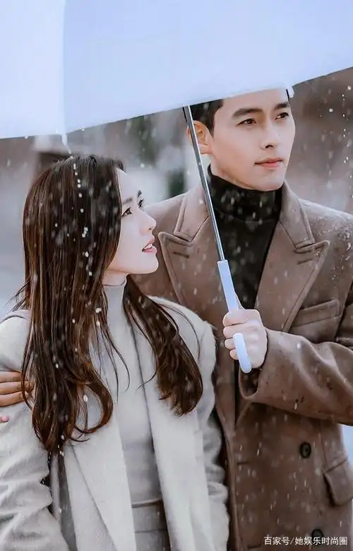 玄彬孙艺珍因《爱的迫降》结缘,两人有诸多相似之处,网友:绝配