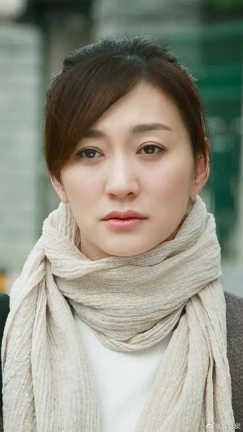 李小冉签约欢瑞