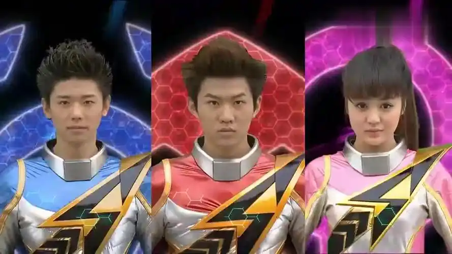 巨神战击队:空间战击队与怪兽对战,希望救出航星局局长-母婴亲子视频