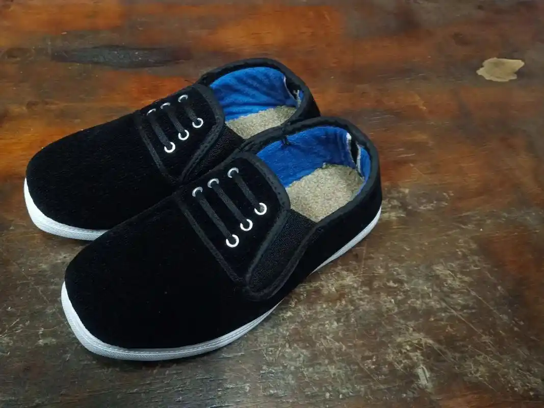 纯手工千层底布鞋 #记录生活的点点滴滴留下美好回忆 #好不 - 抖音