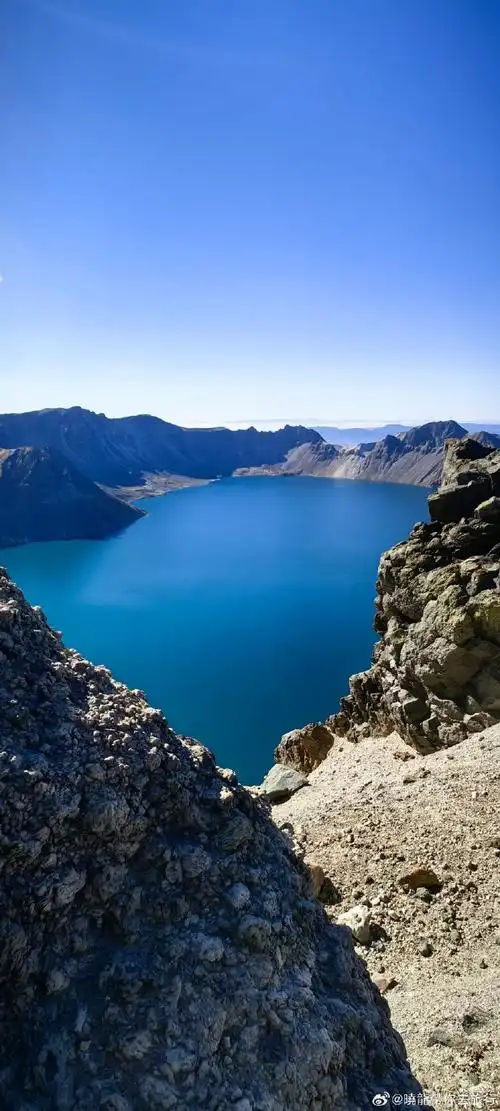 看长白山天池全貌需要多少好运##网络志愿者·晓龙和您聊公益##晓龙