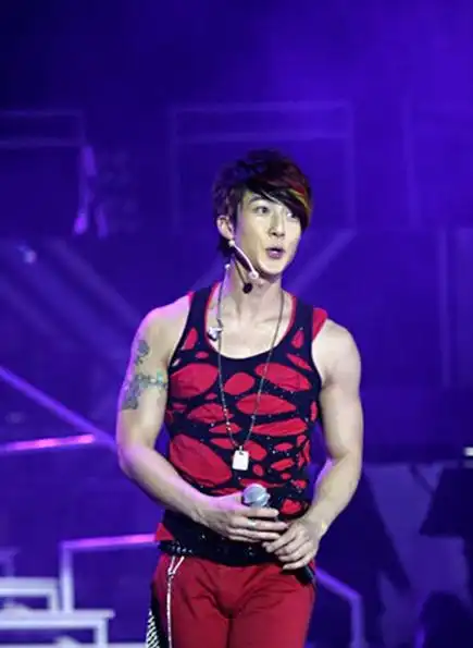 吴尊纹身_吴尊纹身图案_吴尊纹身图片_吴尊纹身图片大全 - 纹身秀