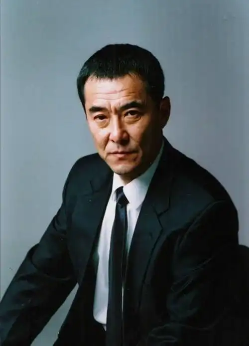 杨紫分手获老戏骨支持,一句话成为分手的良药