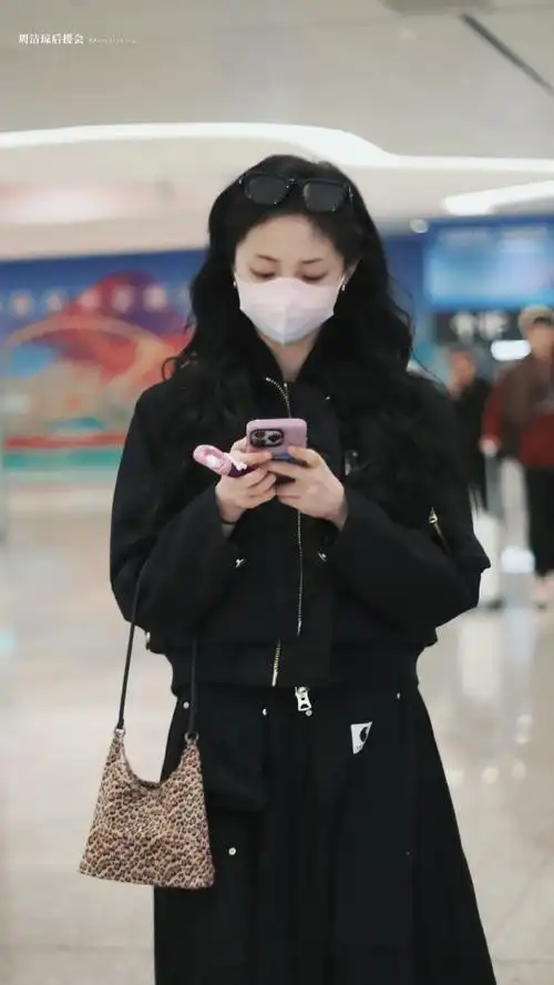 240109 萧山机场到达 高清    巴啦啦能量 开启新的一年@周洁琼