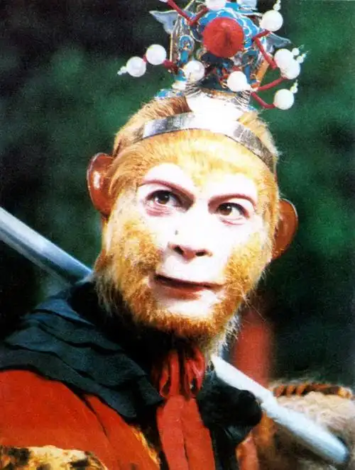 中国电视剧制作中心制作, a target="_blank" href="/item/六小龄童