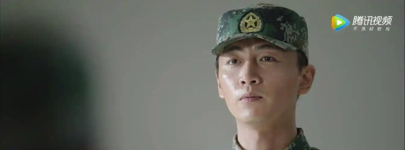 粉丝:终于整明白陈晓为啥胖不了了_年轻人_部队生活_形象