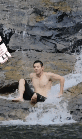 吴磊的哥哥爆火186cm肌肉男神好一个斯文败类