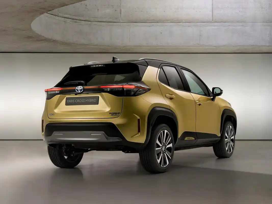 能"越野"的雅力士 丰田yaris cross官图发布