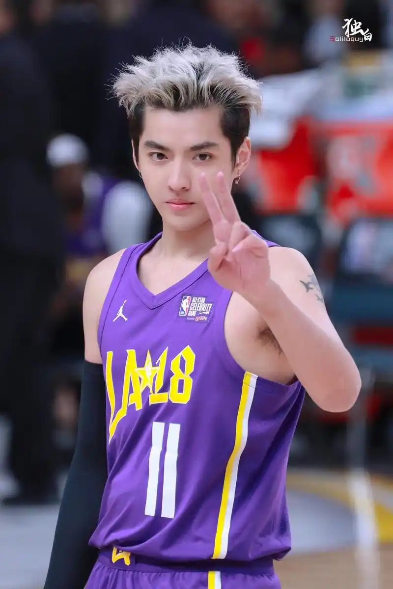 2018nba全明星名人赛-吴亦凡为什么能打nba全明星名人赛_阳途网