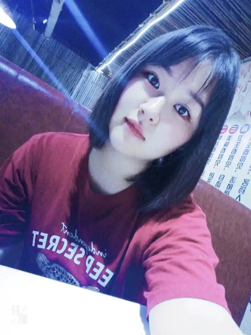 愿八月所有的美好都如期而至 不配张真实的照片我