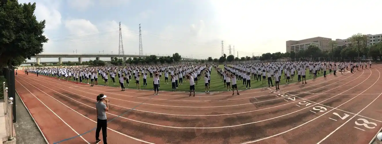 教育系负责建设的"广州大学-广州市南沙鱼窝头中学教师教育实践基地"