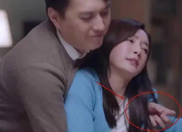 徐锦江的胶带,刘德华的绅士手,这6位的边界感,让多少男星脸红