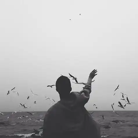 怀旧经典黑白背影男生头像图片