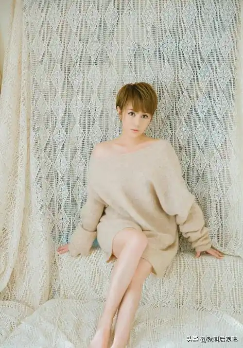 "喜剧女神""千场话剧女皇"- 马丽_客官_羽绒服_小品