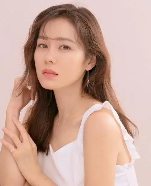 2022韩国女演员google搜索量top10金世正金泰梨上榜