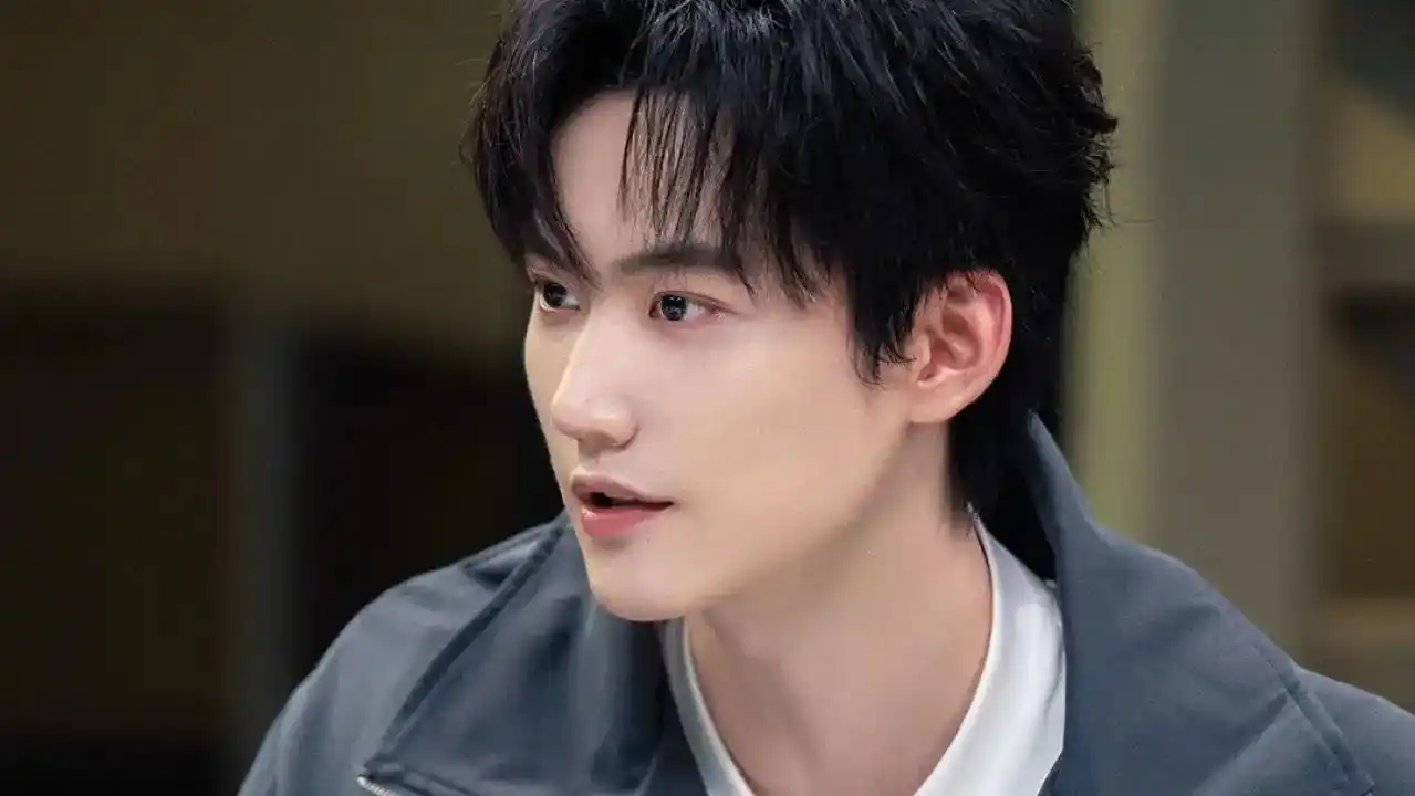 娱乐点评:杨紫,龚俊,刘诗诗,周柯宇,鞠婧祎,张凌赫