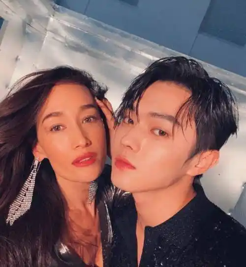 有种整容叫许凯的女装照害羞的模样宛若女神男粉都沦陷了