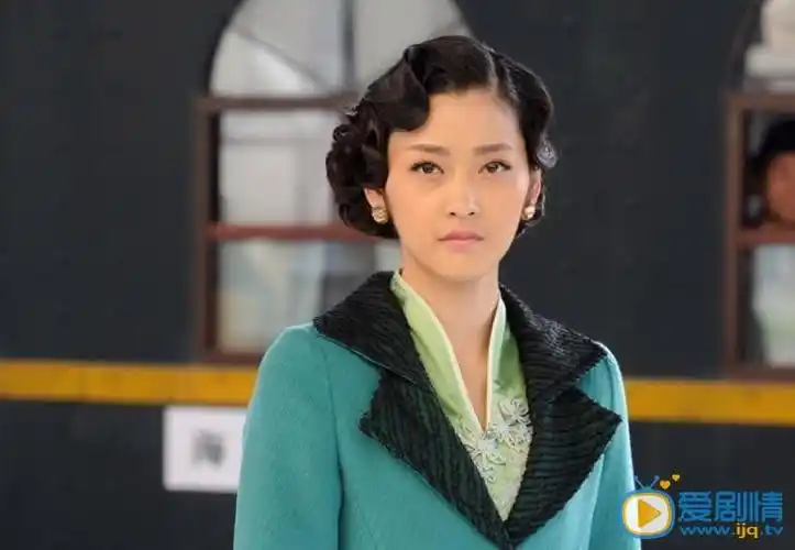 梦瑶(肖婷佳饰)