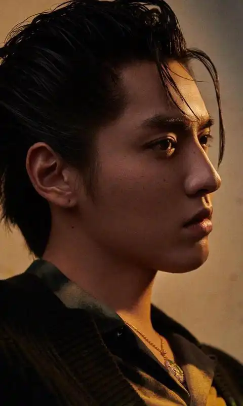 英俊大男孩吴亦凡帅气写真