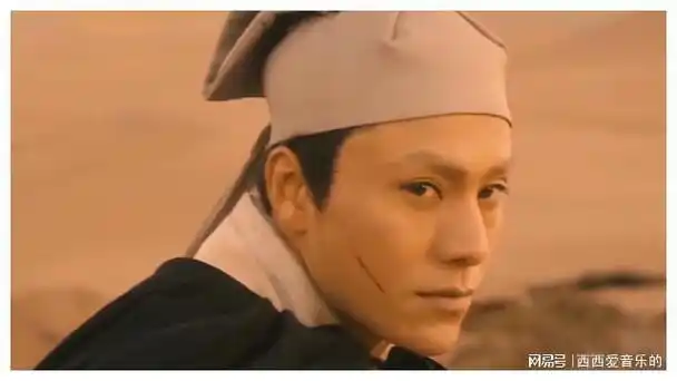 不走寻常路的陈坤他仅靠简单的几句话就让姜文请进了剧组