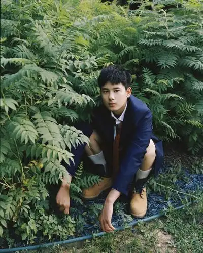 《the song of the wind》:出镜@演员胡先煦 摄影@述禾_高清图集_新浪