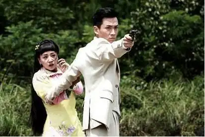 还记得2014年在《情定三生》中扮演少爷迟瑞吗?