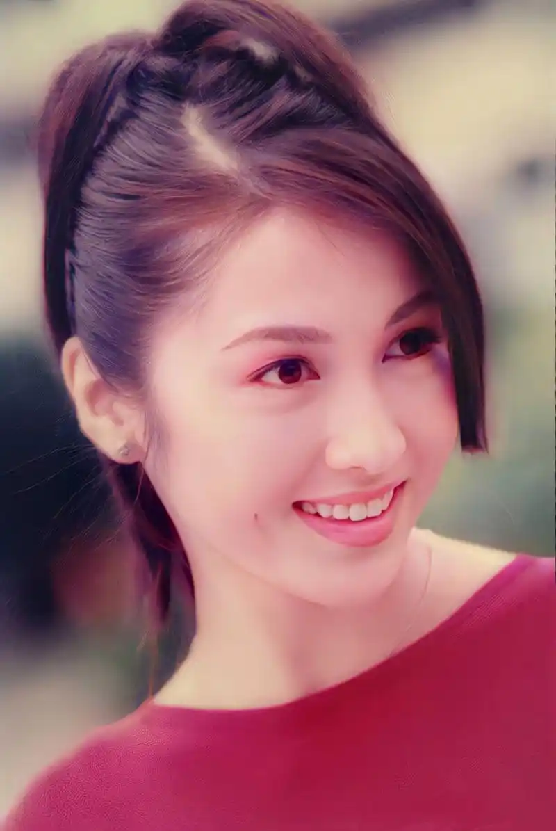 曾经最美的"赵敏"～黎姿[鲜花]