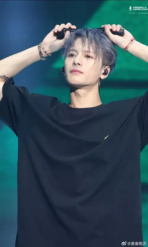 王嘉尔|笑容|王嘉尔超话