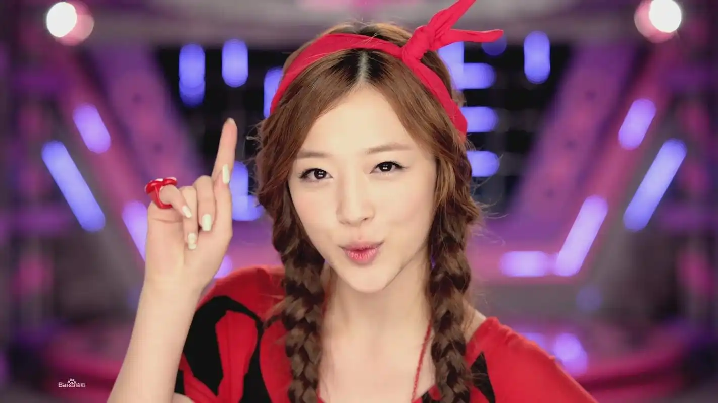 气质优雅韩国美女崔雪莉高清图片电脑桌面壁纸下载