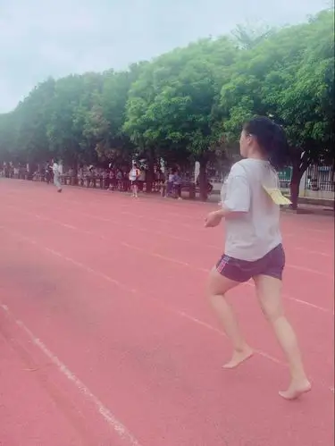 运动会比赛第二天