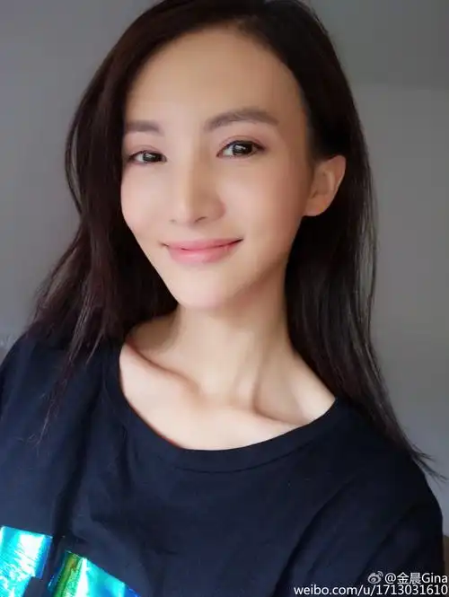 甜美清纯 北舞校花金晨代言游戏