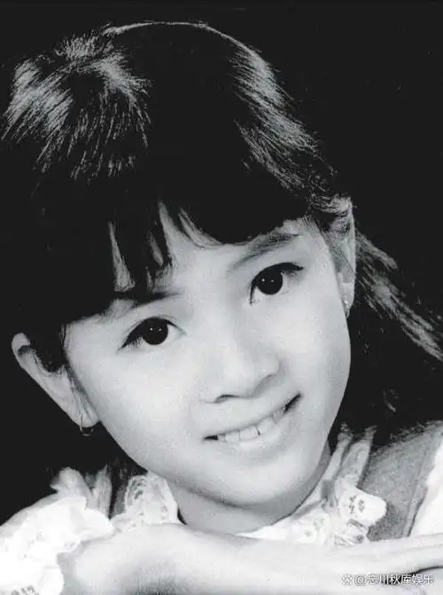 作为家中最小的孩子,小时候的梅艳芳并没有享受到特别的宠爱.