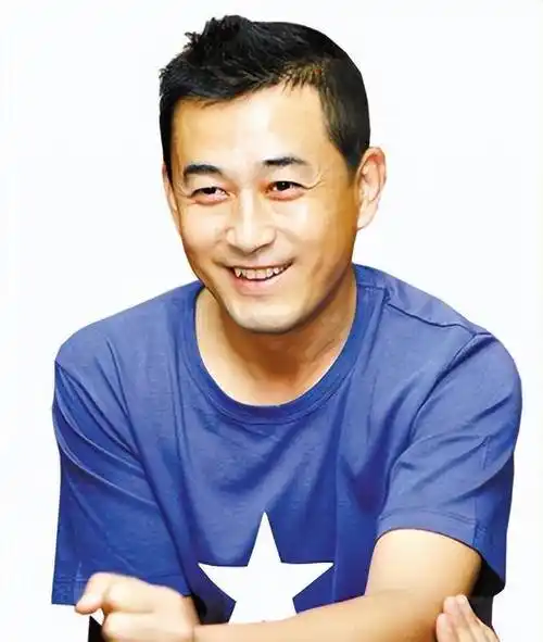 王志飞和张歆艺相恋7年分手后,转身娶小15岁娇妻,今婚姻状况如何_李健