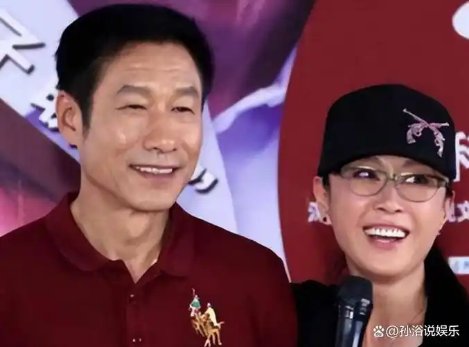 回顾刘佩琦演技精湛无绯闻为结婚妻子偷户口本婚姻状况怎样